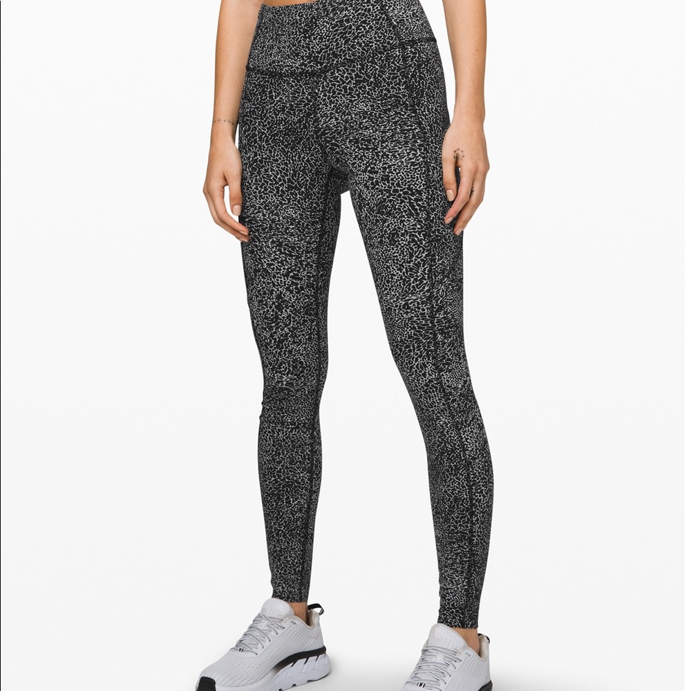 Fast & free high-rise right 28” Lululemon leggings